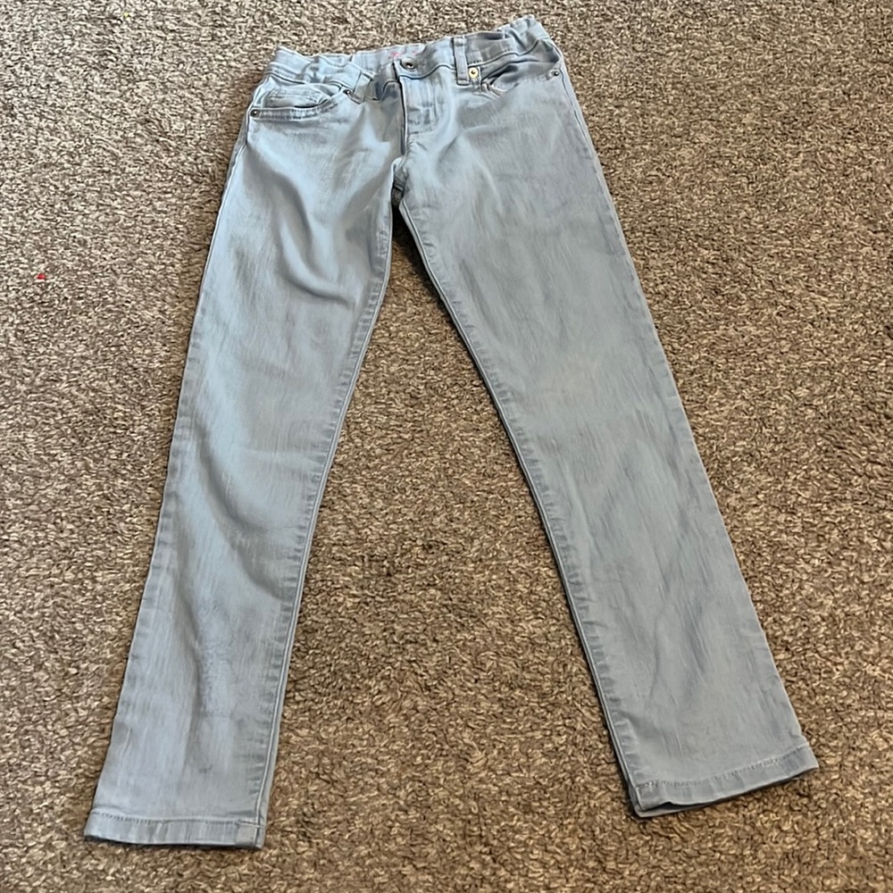 Excellent condition Children’s place size 8 super skinny jeans.
